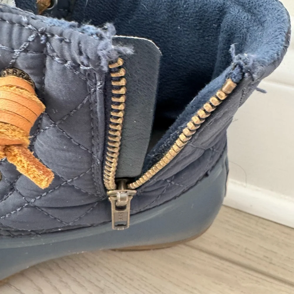 Sperry Blue Rain and Snow Boots with Waterproof Design and Sturdy Rubber Sole